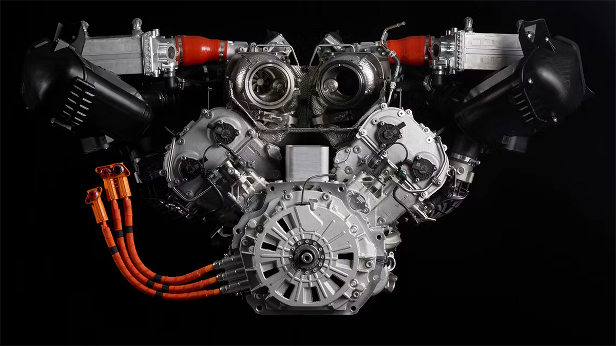 Inginerii Lamborghini au creat un nou motor V8 hibrid, care va putea atinge 10.000 rpm şi va ajunge pe viitorul Temerario