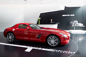Mercedes-Benz inaugurează primul showroom AMG din lume