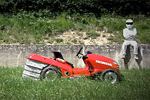 Honda prezintă cea mai rapidă maşină… de tuns iarba şi Stig a încercat-o!