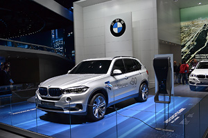 FRANKFURT: BMW Concept X5 eDrive, SUV-ul imens cu încărcare de la priză