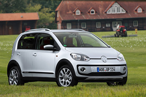 Volkswagen cross up! se lansează pe piaţă
