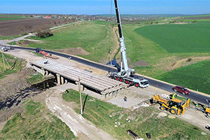 Un nou pod intră în lucrări de reconstrucţie în Moldova, după 50 ani în care nu a beneficiat de vreo reparaţie