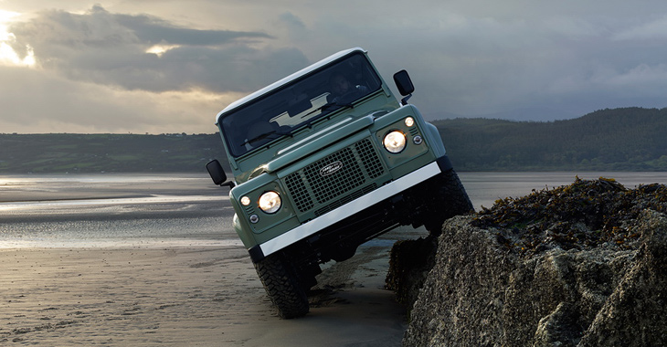 Land Rover Defender va fi scos din producţie la finele lui 2015 (Video)