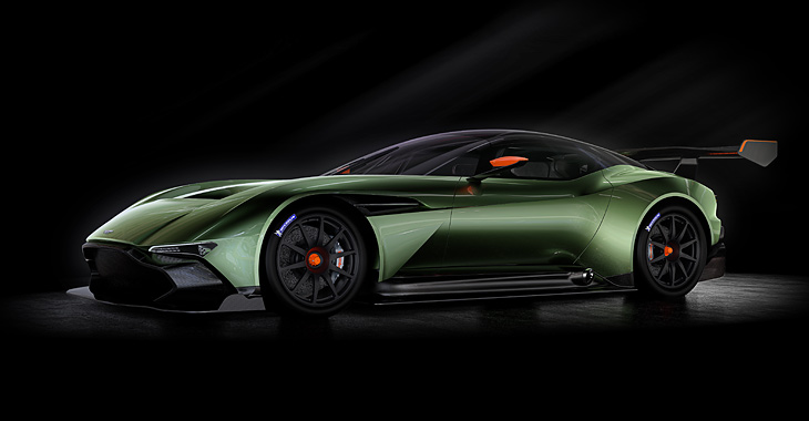 Premieră: Aston Martin Vulcan