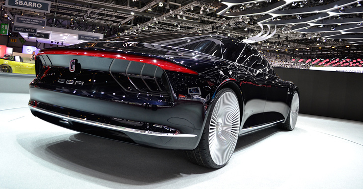 GENEVA 2015 LIVE: Italdesign GEA – un sedan de lux autonom cu o calitate dubioasă