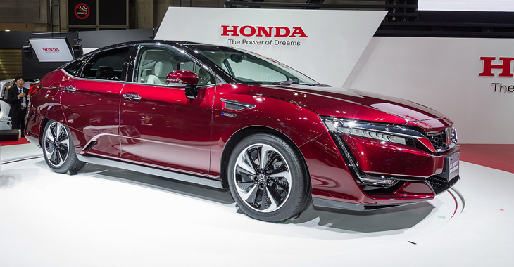 Noua Honda Clarity propulsată de hidrogen debutează la Tokyo