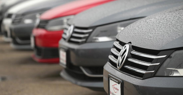 În ciuda Dieselgate-ului Volkswagen întrece Toyota la vânzări