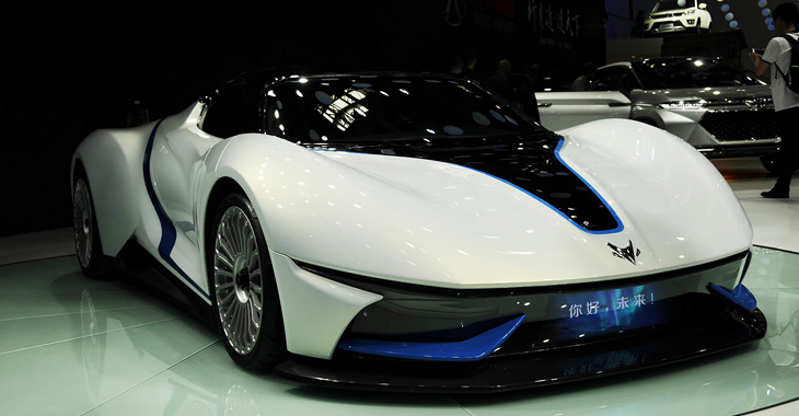 Chinezii au creat un super-car electric de peste 600 CP derivat din bolidul de Formula E!