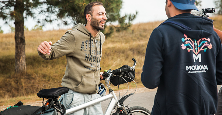 Oamenii din calea SUV Maraton: Selcuk, olandezul biciclist ce pedalează Moldova