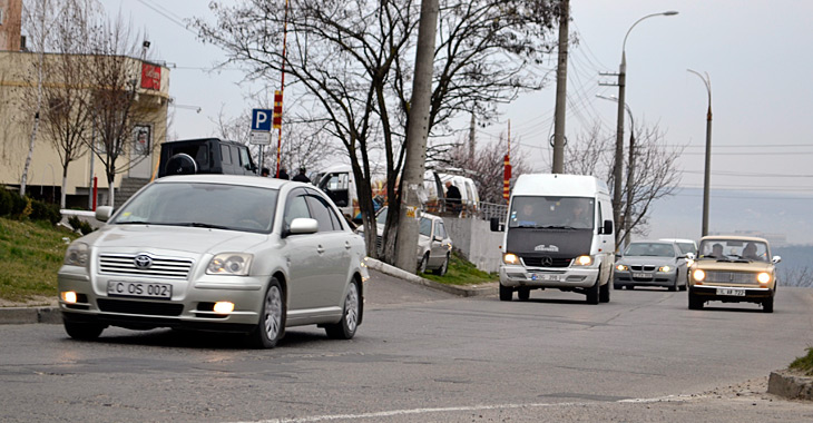 Moldovenii au importat vehicule în valoare de peste 76 milioane de dolari în anul 2016