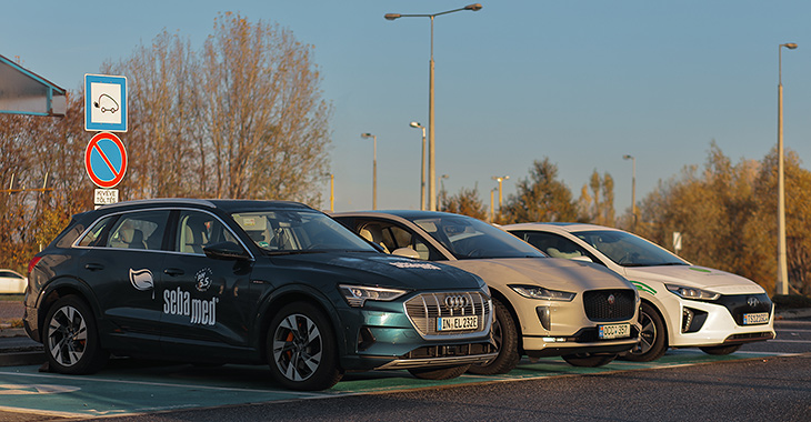 (VIDEO) Reportaj: cum am călătorit din Germania spre Moldova cu 3 automobile electrice. Audi e-tron vs Jaguar I-PACE + Hyundai.