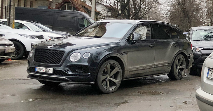Noi detalii în cazul daunei RCA record de 1 milion de lei pentru Bentley-ul accidentat în Chişinău: fără CASCO, iar dauna e mai mare de 1 milion