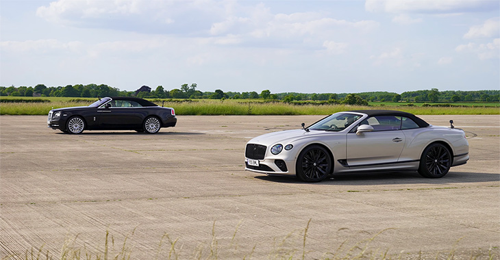 (VIDEO) Duel fascinant între Rolls-Royce şi Bentley, ambele cu motoare de 12 cilindri