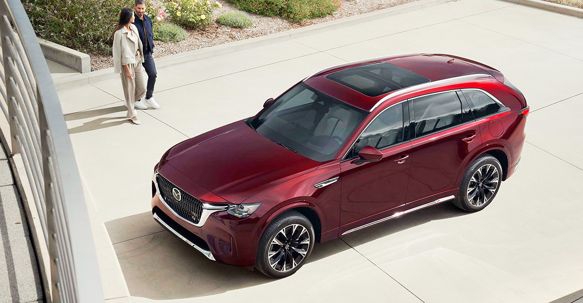 Mazda lansează noul CX-90, un SUV care vine cu un nou motor de 3,3 litri pe benzină, dar şi o motorizare plug-in hibridă