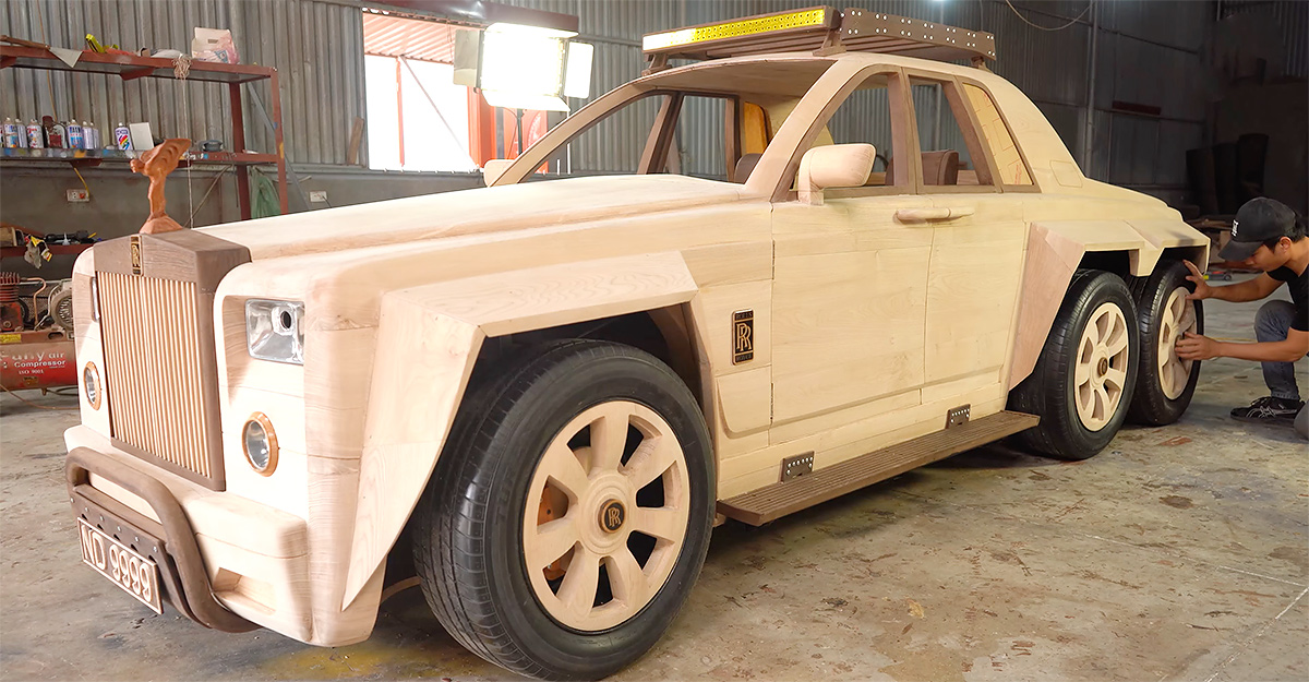 (VIDEO) Un tâmplar din Vietnam a construit un Rolls-Royce din lemn pentru fiul său