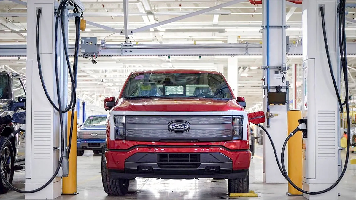 Ford pierde câte 23 mii dolari pentru fiecare maşină electrică pe care o produce în prezent