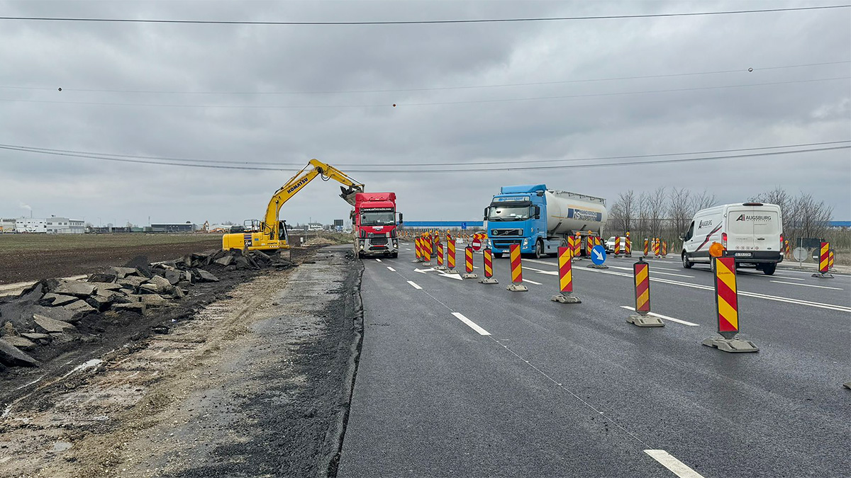 (VIDEO) Noi progrese pe autostrada A0 din jurul Bucureştiului, cu un lot care se apropie de finalizare şi montare de grinzi la pasajul peste A1