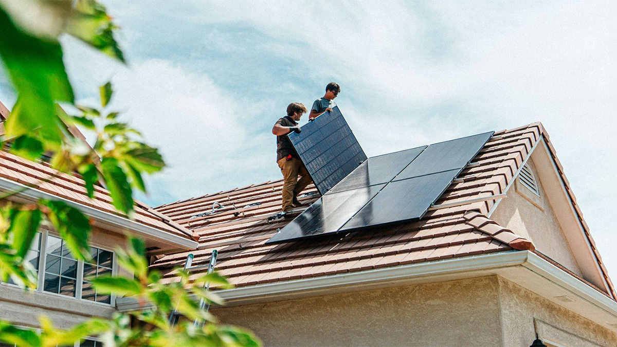O echipă de oameni de ştiinţă din SUA anunţă crearea panourilor fotovoltaice cu randament de 190%