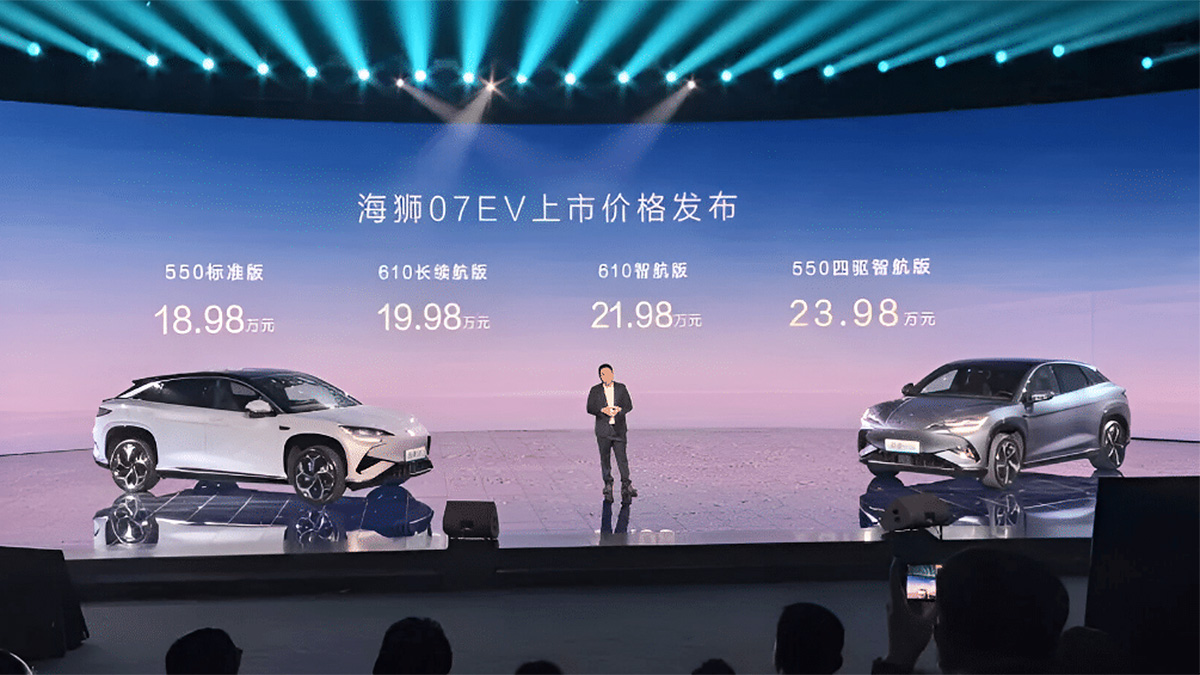 BYD a lansat noul SUV electric Sea Lion 07, un concurent pentru Tesla Model Y, bazat pe o platformă nouă şi desenat de un fost designer Lamborghini şi Audi