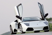 Lamborghini recheama peste 400 exemplare Murcielago LP 640