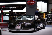 GENEVA (Update 17:00) – Premiera mondiala: Bugatti Veyron Grand Sport – Grey Carbon si Blue Carbon! (Foto PiataAuto.md)