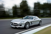 Noi premii de design pentru Mercedes-Benz SLS AMG