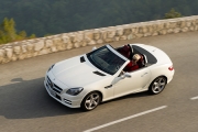 Noul Mercedes-Benz SLK 250 CDI: mariajul eficienţei şi pasiunii