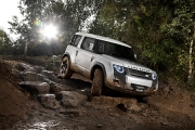 Land Rover Defender Concept vine la Frankfurt