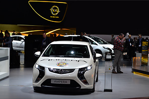 Geneva 2012: Opel Ampera este „maşina anului 2012”