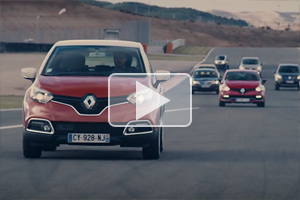 VIDEO: Renault îşi aliniază gama de modele pentru a celebra cel de-al 12-lea titlu în F1