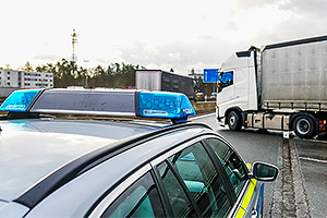 Poliţiştii din Germania, acuzaţi adeseori că pedepsesc doar şoferii de camioane străine, anunţă sancţionarea unui şofer localnic pe baza datelor GPS