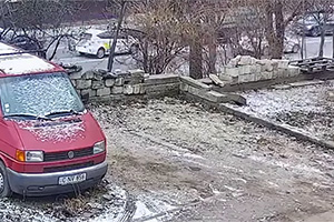 (VIDEO) Au apărut imaginile cu momentul producerii accidentului de pe Albişoara, din Chişinău, cu taximetristul intrat pe contrasens