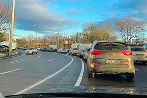 Un accident cu 4 automobile implicate, pe strada Albişoara din Chişinău, a dat peste cap circulaţia în centrul capitalei