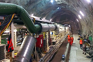 Tunelul de peste 55 km lungime, care se construieşte prin Alpi, între Austria şi Italia, pentru a rezolva problema ambuteiajelor şi poluarea aerului