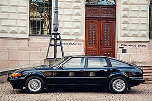 Acesta e un Rover Vitesse, cu V8 sub capotă, inspirat din Ferrari şi Citroen, iar un exemplar fascinant a fost scos la vânzare în Finlanda
