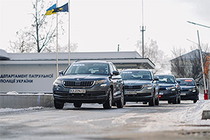 Ucraina implementează primele maşini de poliţie nemarcate, cu radare, care vor circula pe drumurile naţionale