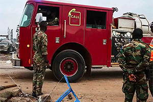 Un accident între un camion şi o motocicletă din Ghana a dus la o explozie majoră cu zeci de victime şi sute de case distruse