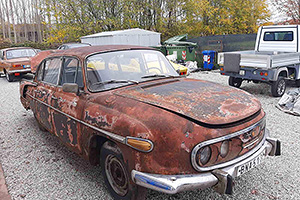 Un meşter din Moldova restaurează mai multe exemplare de Tatra 603 şi 613 clasice în Italia