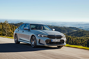 (VIDEO) Acesta e noul BMW Seria 3 facelift, modelul care nu recurge la grilele mari şi păstrează motoarele de 6 cilindri