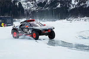(VIDEO) Ken Block pune la încercare, pe zăpadă, bolidul Audi de la Dakar