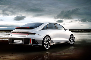 Hyundai a lansat noul Ioniq 6, un automobil electric cu design aerodinamic ce aminteşte de modelele Tatra de cândva şi Porsche-urile de azi