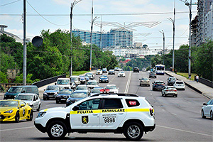 Modificări importante la regulamentul circulaţiei rutiere şi codul contravenţional în Moldova, aprobate de guvern