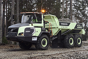 Volvo a creat şi un camion articulat de construcţii, propulsat electric pe bază de hidrogen