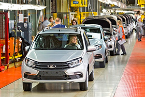 Producţia de automobile în Rusia s-a prăbuşit cu 96,7%, cifrele fiind recunoscute oficial
