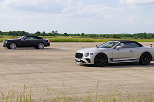 (VIDEO) Duel fascinant între Rolls-Royce şi Bentley, ambele cu motoare de 12 cilindri