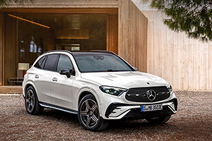 Mercedes a lansat noua generaţie GLC, SUV-ul cu o inginerie foarte atent dozată, pentru o reţetă potrivită