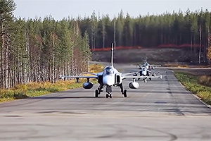 (VIDEO) Cum arată echipamentul unei armate cu adevărat dotate, cea a Finlandei, în care s-a investit zeci de ani la rând