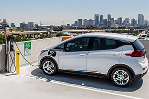 Prizele gratuite pentru maşinile electrice ar putea fi interzise într-un stat din SUA, dacă alături nu se va oferi gratis benzină şi diesel