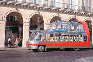 Istoria fascinantă a lui Cityrama Citroen 55, autobuzul bizar cu două etaje, creat acum aproape 70 de ani în Paris