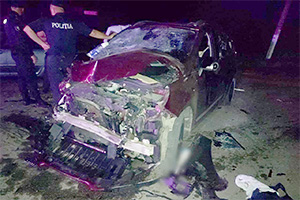 Un şofer cu un Renault a accidentat 9 pietoni şi 4 automobile astă-noapte în satul Sofia din Drochia